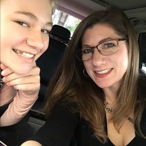 Meet your Posher, Julie